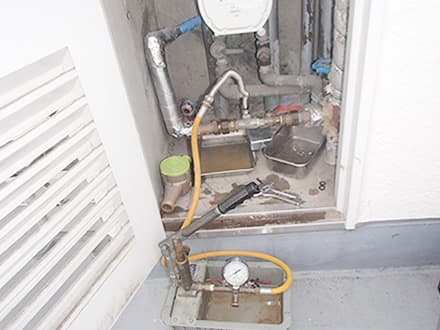 給水管・給湯管の水圧を測定