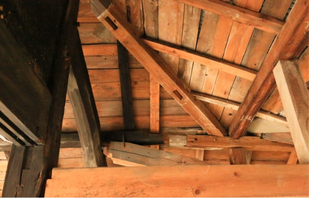 小屋裏